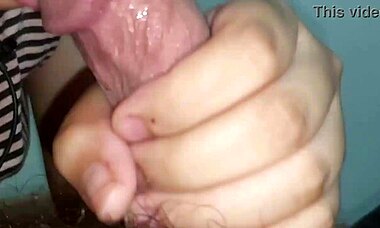 Pinay Teen Girlfriend Gives Sloppy Blowjob with Intense Pleasure