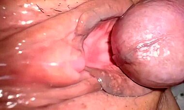 amateur pink pussy 147 days after losing virginity, watch her masturbate close-up with wet details