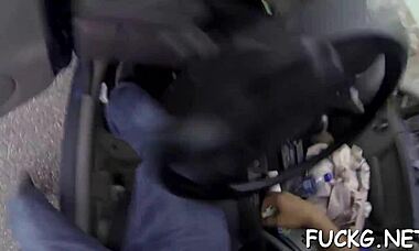 i'm so turnt on by dis wicked fuckin on hidin webcam, it's craze!