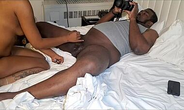 Philly hood chick fucks Mac Daddy Pimpin