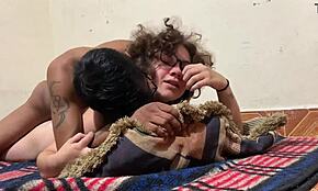 Uomo, questo cazzo grosso mi fa male al culo stretto, fermati per favore! 😫