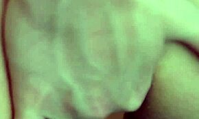 Forró BDSM 18+ tini bugyitlan bőr bugyiban maszturbál vad orgazmusig!