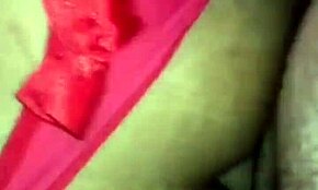 Sessão caseira selvagem com latina curvilínea