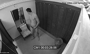 Twinkovia sa škodia s cumom v tesných zadkoch