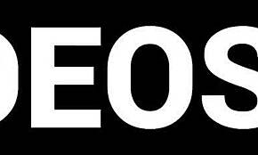 Гигантская жопа мачеха трахает парней восемнадцатилетних падчериц жестко