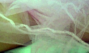 Fortæl mig, er du klar til denne pige der våder sine trusser med sæd?