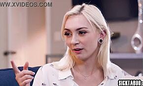 Sexig blond teen 18+ barnvakt Chloe Temple fångad onanera och borrad hårt