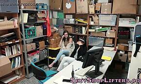 Garotas reais pegas compartilhando facial massivo de pau enorme