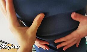 Учительница направляет ученика кончить в её трусики