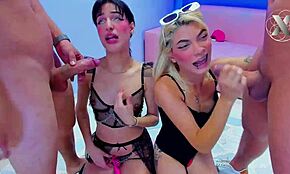 Σκατά, δες αυτές τις ορνιάρικες 18+ πόρνες να κάνουν deepthroat σε άγριο όργιο!