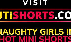 Гореща българска мацка с тесен задник жадува груб анал