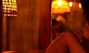 Latina tenåring leverer intens anal etter jobb