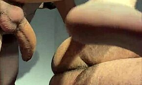 Son cul a accueilli ma bite de façon délicieuse