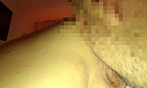 يا رجل، زوجة أبي الساخنة تُضرب بقوة وأنهي بعمق في كسها العملاق!