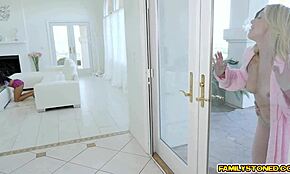 แม่เลี้ยงลอร่า เบนต์ลีย์ หีแก่โดนแบมบิโน่ทุบหนักในเซสชั่นฮาร์ดคอร์สุดเข้ม