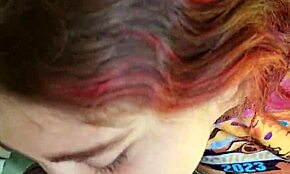 स्लॉपी ब्लो जॉब मुँह में कम से खत्म होता है!