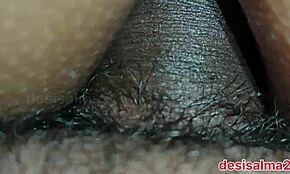 इंडियन स्कूलगर्ल टीचर के साथ स्टीमी रोलप्ले में वायरल एमएमएस में पकड़ी गई. रॉ डॉगीस्टाइल के लिए झुकी!