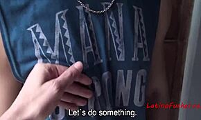 Hidden Cam gluurt naar jonge Mexicaanse die oude Latino homo kont berijdt buiten