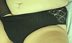 Ej, 60-godišnja debela baka sama kod kuće žudi za jakim jebanjem!