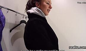 Wow! Glamorous česká nymfomanka zvedená v supermarkete, tvrdý dril v POV!