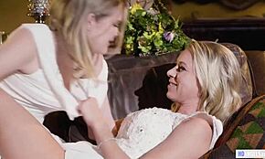 Sjove gamle og unge lesbiske vibes - Katie Morgan, Coco Lovelock 😜