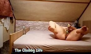 Mokrý orgazmus mojej ženy kradne šou