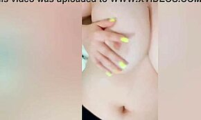 ว้าว ดูหน้าอกใหญ่แม่บ้านใกล้ๆ!