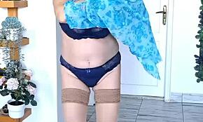 Если хочешь меня такой, горячая бабушка МарияОлд трясёт огромными сиськами!