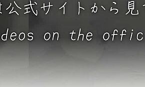 אחות מופרעת מתאווה לזרע של הרופא בכל חור. זעמו הקנאי של בעלה מדליק זיון גולמי אחרי ששמע סיפורים מלוכלכים.
