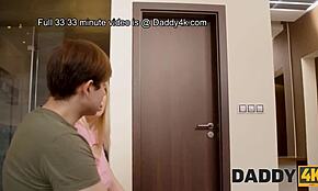 فتاة صغيرة 18+ رقيقة 18+ تحصل على جلسة تدليك مبللة