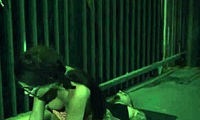 สาววัยรุ่น 3D สวมแว่น บ้าคลั่งในฉากโดมิเนชั่นหนัก