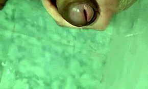 Pajeándome en la ducha, se siente tan bien