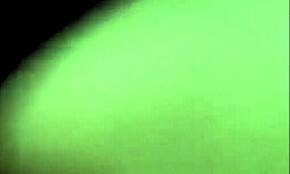 Hvorfor får fingring av fitta hennes henne til å sprute så mye?