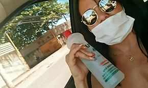 Supir Uber Pickachu dalam aksi seks Brasil liar buat amal lawan coronavirus