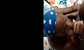 Hermanastra Atrapada Chupando Mi Polla Grande en Su Dormitorio - Jhodez1