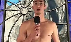 Adoro ficar nua e ser entrevistada por caras