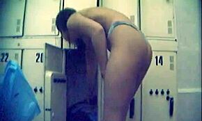 uhh, spy cam nappaa kuuman pukuhuoneen tyttöjä, tiedätkö?