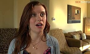 Novia pelirroja revela secretos y se pone salvaje en acción de dormitorio.