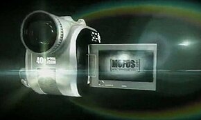 Un ragazzo visita la troia bionda abbronzata per azione POV bikini calda