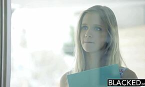 블랙드 작은 18+ 금발 18+ 소녀 레이첼 제임스, 내 첫 거대 흑인 자지 준비됐어?