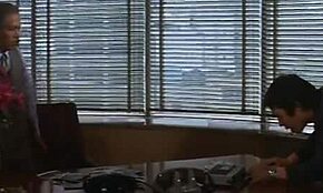 젊은 아시안 걸, 너 너무 야한데 묶여서 세게 박히네!