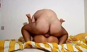 Йо, коротковолосая 18+ девчонка трахнута creepy старым чуваком! 😳