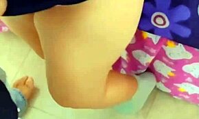 ไม่นะ ไม่อีกแล้ว ครู! นักเรียนน่ารักของฉันทำตามคำสั่งทุกอย่างที่มอเทล