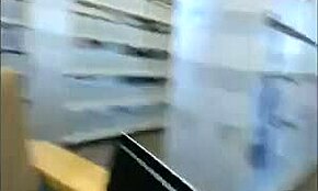 Cewek India Eksotis Kedip Memek dan Gosok Keras di Cam 🔥