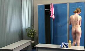 Gluur naar die geile sletterige chicks