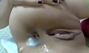 귀여운 아시안 여친으로서 자지 갈구하며 클로즈업 딜도 액션 보여주는 거 좋아해