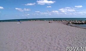 Ik zoog zo hard aan sexy Nikki Stones lul