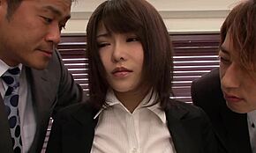 Professora puta Anri Okita exposta e fodida após chantagem