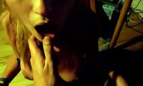 Aku tersedak kontol pacar kuat dan deepthroat kayak sesi fetish penyiksaan