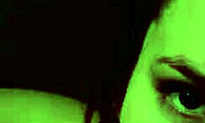 엄마, 네 야생 새 여친 되고 싶어, 격렬 액션 위해!